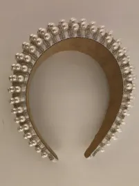 opaska-do-wlosow-z-perelkami-wianek-diadem-na-komunie-dla-dziewczat