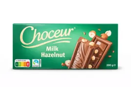 choceur-czekolada-mleczna-z-orzechami-calymi-200