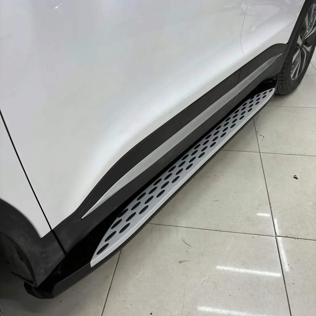 mazda-cx9-2012-orurowanie-stopnie-boczne-progi-boki-stan-nowy