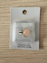 pierscionek-royal-divas-regulowany-pozlacany-kamien