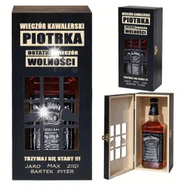 skrzynka-na-alkohol-smieszny-prezent-na-wieczor-kawalerski-dla-kolegi-brata