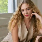 avon-kolorowy-balsam-do-ust-bare-efekt-naturalny