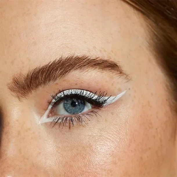 avon-eyeliner-w-pisaku-white-cloud-rodzaj-w-pisaku