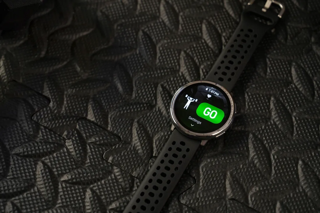 smartwatch-amazfit-active-2-czarny-stan-powystawowy