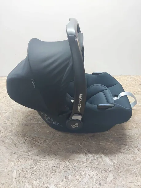 fotelik-samochodowy-maxi-cosi-cabriofix-isize-0-13-kategoria-wagowa-0-13-kg