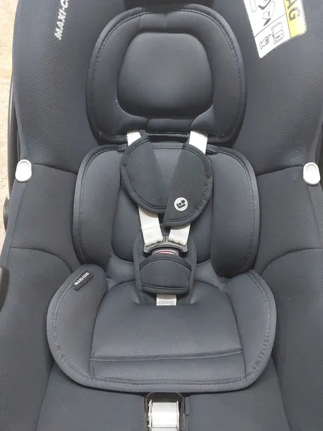 fotelik-samochodowy-maxi-cosi-cabriofix-isize-0-13-stan-powystawowy-kod-producenta-12324356576