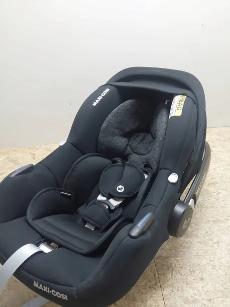 maxi-cosi-cabriofix-i-size-essential-black-0-13-produkt-wprowadzony-do-obrotu-na-terenie-ue-przed-13-12-2024-tak