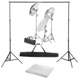 fotograficzny-zestaw-studyjny-z-lampami-i-tlem