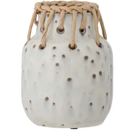 wazon-ceramiczny-bloomingville-janel-bialy-12-cm-z-plecionka-rattan