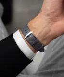 zegarek-junghans-form-typ-nareczny