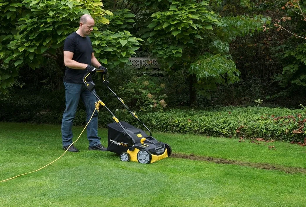 wertykulator-aerator-1800w-powerplus-powxg7516