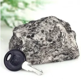 skrytka-na-klucze-imitujaca-kamien-kn01-m074