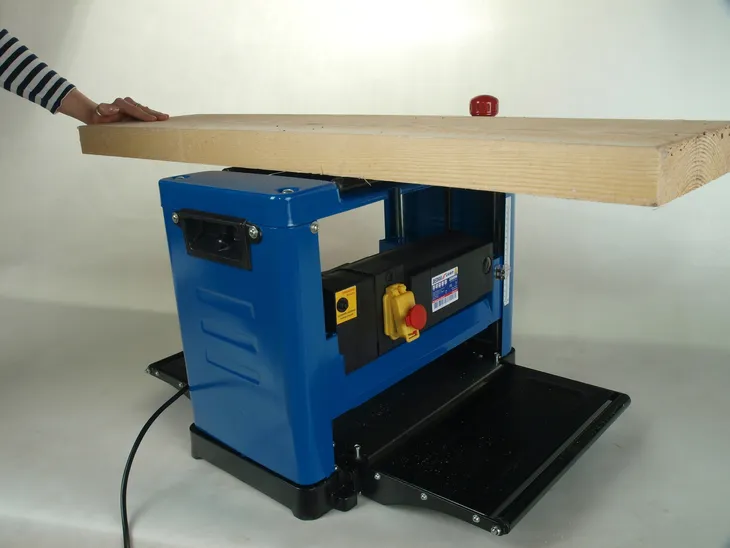 strugarka-grubosciowa-2000w-szer-330m-kod-producenta-ded7814