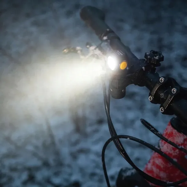 latarka-armytek-wizard-c1-pro-magnet-usb-white-liczba-trybow-10