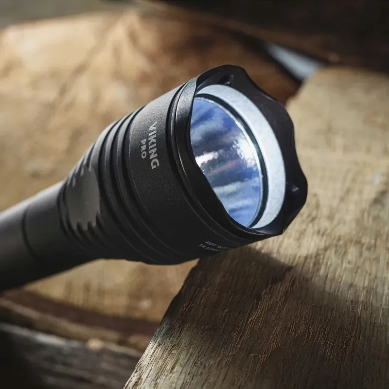 latarka-armytek-viking-pro-magnet-usb-white