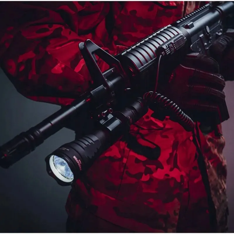 latarka-armytek-predator-pro-magnet-usb-white