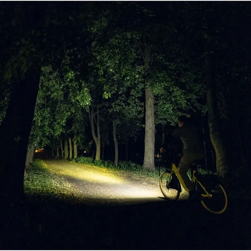 latarka-armytek-prime-c1-pro-white