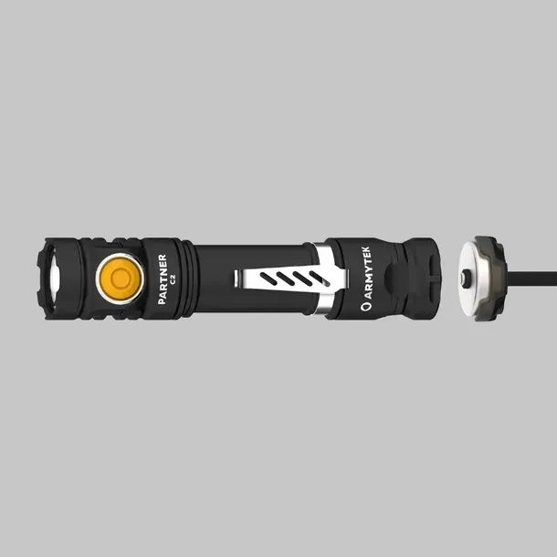 latarka-armytek-partner-c2-magnet-usb-white-waga-68-g