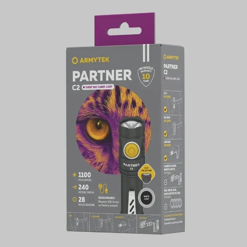 latarka-armytek-partner-c2-magnet-usb-white