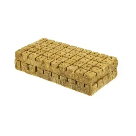 welna-mineralna-hydroponiczna-kostki-do-ukorzeniania-sadzonek-roslin-100szt