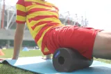 walek-roller-do-masazu-plaski-czarny-marka-yakimasport