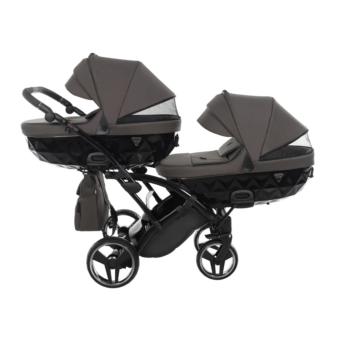 wozek-blizniaczy-junama-basic-duo-slim-v2-3w1-03