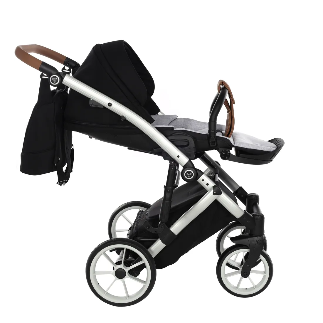 wozek-dzieciecy-junama-space-2w1-04-stan-nowy