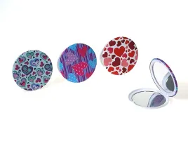 lusterko-kieszonkowe-serduszka-dwustronne-motyw-serca