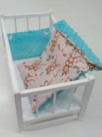 kolyska-drewniana-biala-dla-lalek-posciel-materac