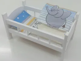 lozeczko-drewniane-biale-dla-lalek-posciel