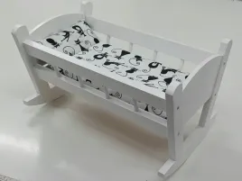 kolyska-dla-lalek-biala-posciel-z-materacem