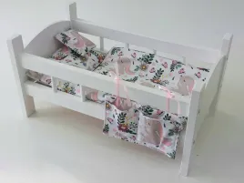 lozeczko-duze-biale-drewniane-dla-lalek-posciel