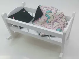 biala-kolyska-dla-lalek-z-posciela-bawelna-minky