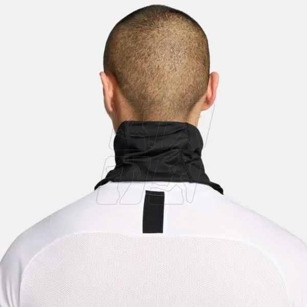 komin-nike-academy-marka-nike