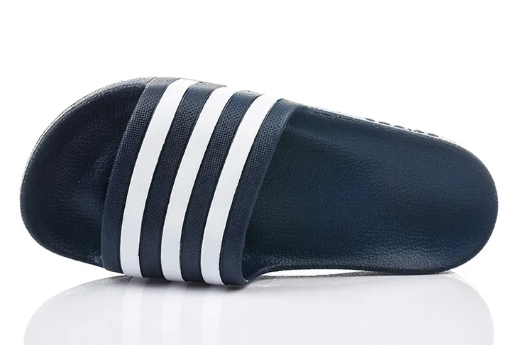 klapki-adidas-adilette-aqua-m-wzor-dominujacy-logo