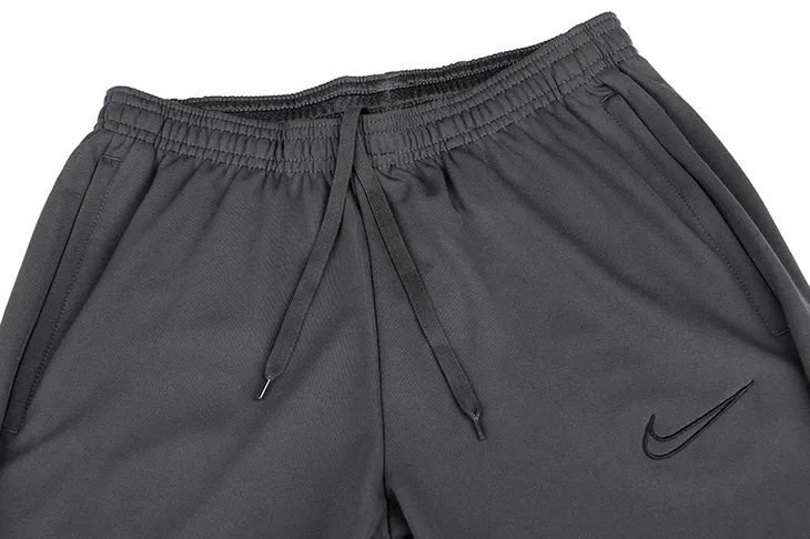 dres-nike-dri-fit-academy-21-sklad-materialowy-poliester