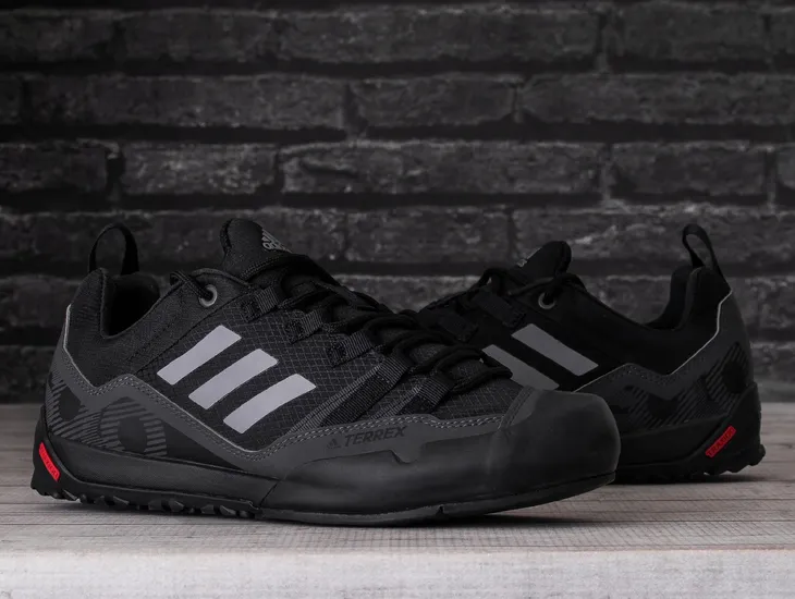 buty-adidas-terrex-swift-solo-2-m-kolor-dodatkowy-szary