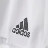 spodenki-adidas-parma-16-cechy-dodatkowe-brak