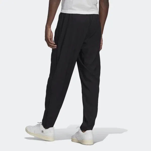 spodnie-adidas-entrada-22-presentation-liczba-kieszeni-2