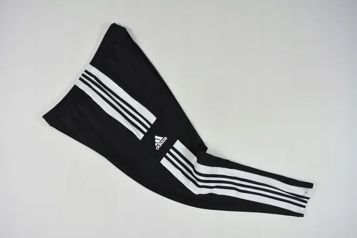 spodnie-adidas-squadra-21-typ-brak-informacji