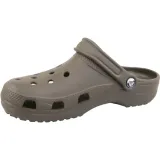 klapki-crocs-classic-brazowy-wzor-dominujacy-logo