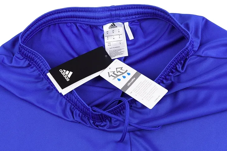 spodenki-adidas-parma-16-wzor-dominujacy-logo