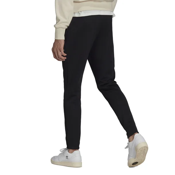spodnie-adidas-entrada-22-training-jr-sklad-surowcowy-100percent-poliester