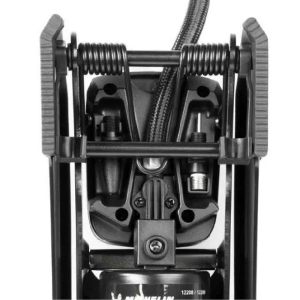 pompka-nozna-do-kol-michelin-sprezarka-samochodowa-rowerow-cyfrowy-manometr-stan-nowy-marka-michelin