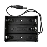 koszyk-na-akumulator-3x-18650-wtyk-jack-dc-2-1