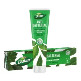 pasta-do-zebow-z-neem-wybiela-zeby-chroni-wzmacnia-dziasla-dabur-100-ml