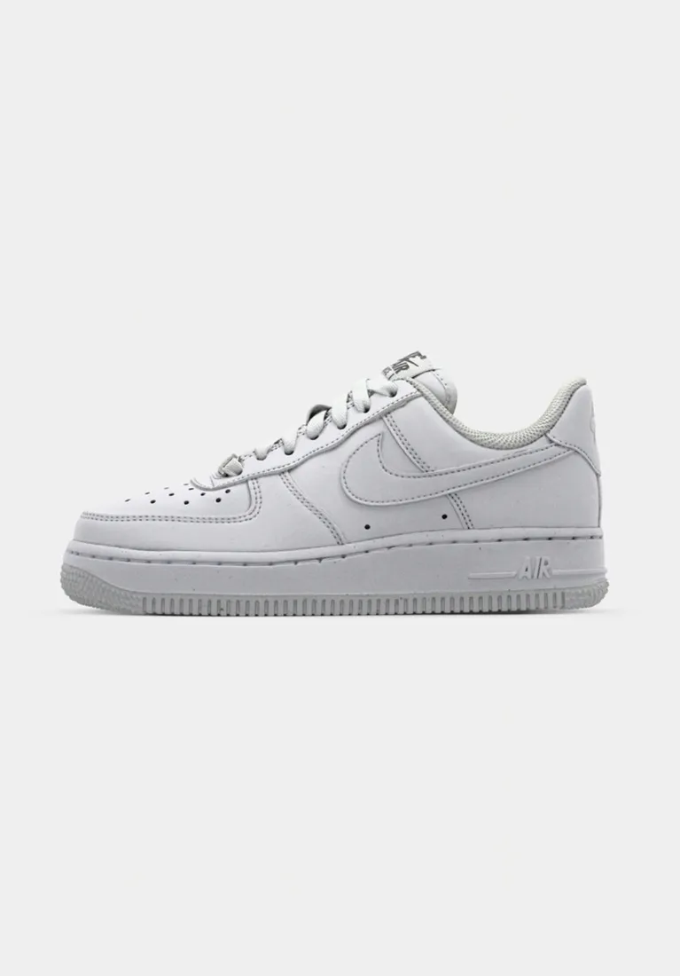 buty-damskie-nike-air-force-1-biale-or-38