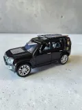 model-land-rover-defender-110-skala-1-24-stan-nowy-stan-opakowania-oryginalne