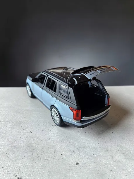 model-land-rover-range-rover-skala-1-24-wiek-6-lat