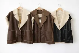 wyprzedaz-kamizelka-damska-kozuszek-stylowa-i-ciepla-miho-s